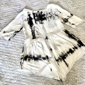 THRILLS romper